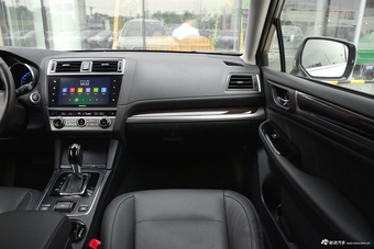 2017款傲虎 2.5L自动豪华导航版 EyeSight