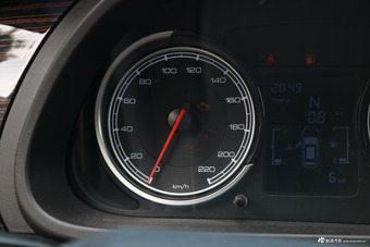 2018款君马S70 1.5T手动舒适型