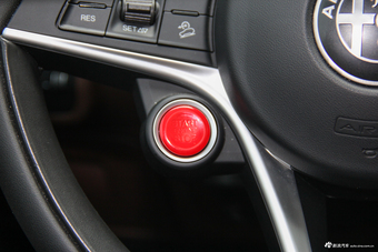  2017款Stelvio 2.0T 280HP自动豪华版