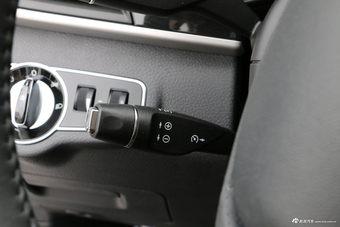 2018款比亚迪宋MAX 1.5T自动智联尊享型6座