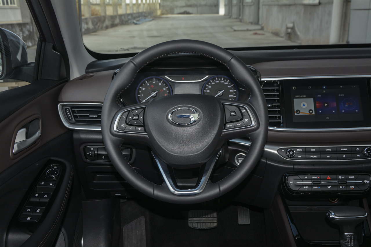 2018款传祺GA4 1.3T自动尊享版200T