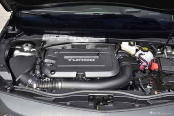 2018款XT4 2.0T自动四驱铂金版28T