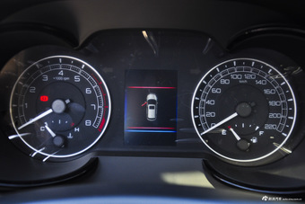 2016款风度MX5 2.0L 自动旗舰版