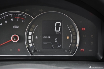 2015款荣威350 1.5L自动豪华天窗版