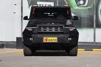 2017款北京BJ80 2.3T捍卫者