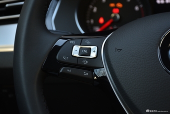 2019款迈腾2.0T自动330TSI DSG领先型