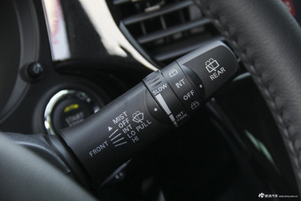 2018款欧蓝德2.0L自动两驱荣耀版5座