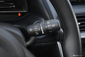 2018款马自达CX-4 2.0L手动两驱蓝天活力版