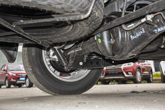 2016款北汽幻速S3L 1.5L手动尊享型