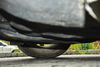 2015款福睿斯1.5L自动时尚型