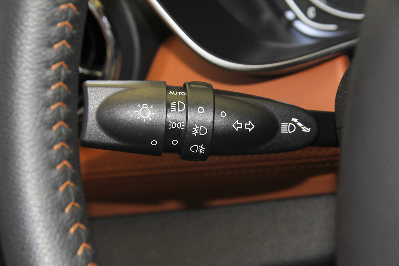 2016款北汽绅宝X35 1.5L自动尊贵版