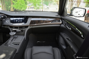 2017款CT6 2.0T自动28T领先型