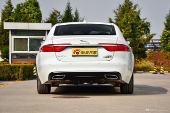 2018款捷豹XFL 2.0T自动250PS尊享版