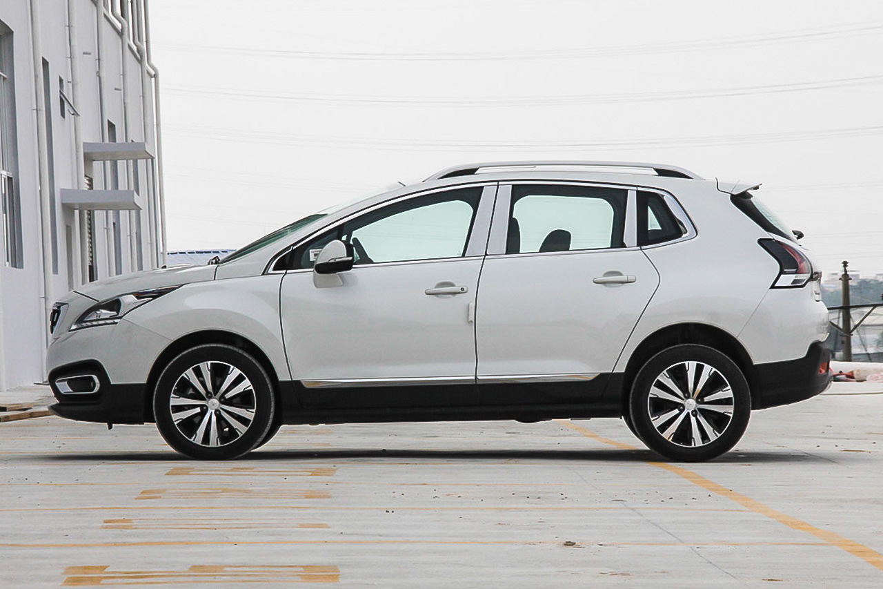 2016款标致3008 1.6THP自动潮流版