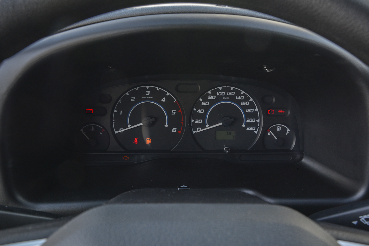 2017款特顺2.8T手动商运型短轴中顶6/7/8座JX493