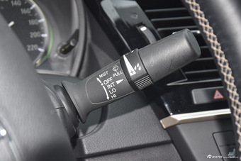 2017款思铂睿混动2.0L自动净驰版