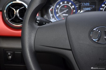 2015款北汽绅宝X25 1.5L手动标准型