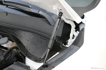 2018款索兰托L 2.0T自动四驱柴油都市版7座