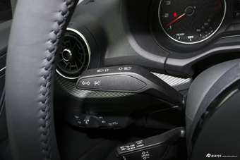 2018款奥迪Q2L 时尚动感型35TFSI