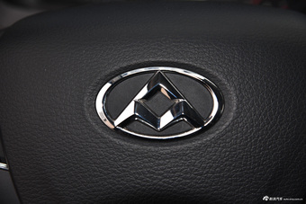 2016款上汽大通G10 2.0T自动豪华行政版