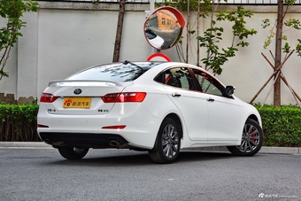 2018款奔腾B70 1.8T自动轿跑版互联智享型