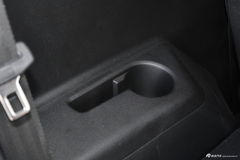 2017款宝骏560 1.5T DCT旗舰型7座