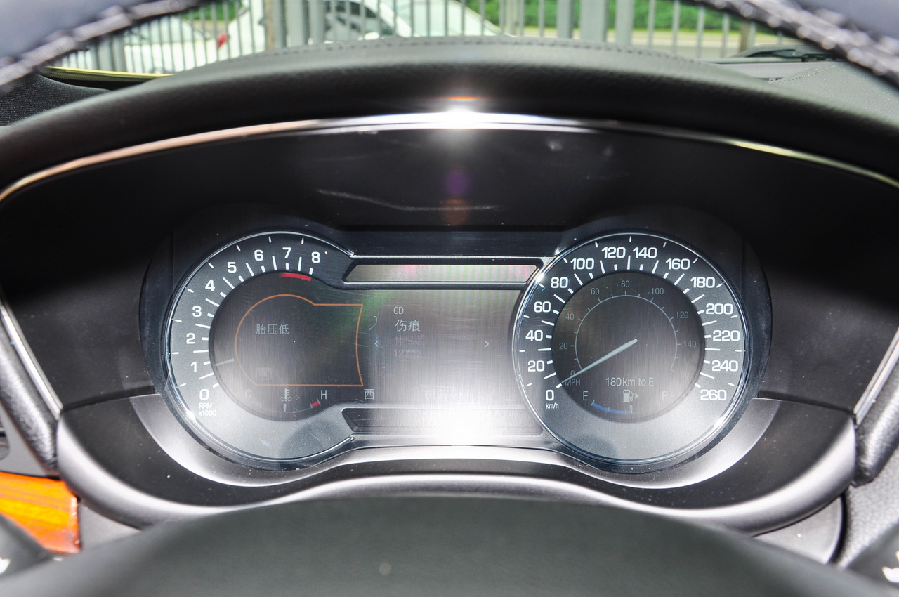 2017款林肯MKC 2.0T自动两驱尊雅版