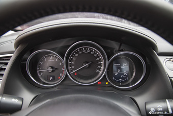 2017款阿特兹2.0L自动蓝天时尚版