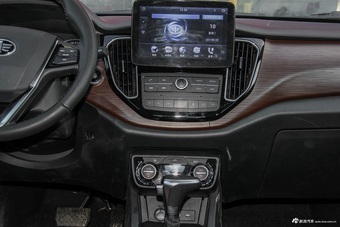 2016款森雅R7 1.6L自动尊贵型