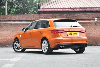 2018款奥迪A3 30周年型1.4T自动Sportback 35 TFSI进取型