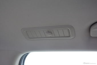 2017上汽大通D90 2.0T自动两驱水星