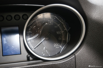 2015款启腾EX80 1.5L手动舒适型