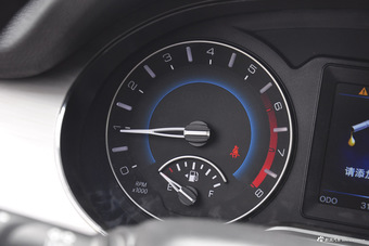 2017款哈弗H2 1.5T自动两驱豪华型红标