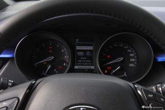 2018款C-HR 2.0L自动酷越领先版国V