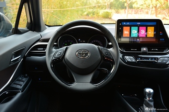 2018款奕泽IZOA 2.0L自动奕炫版