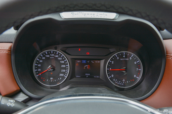 2018款中华V6 1.5T自动尊贵型