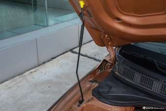 2017款悦动1.6L自动悦值版GLS