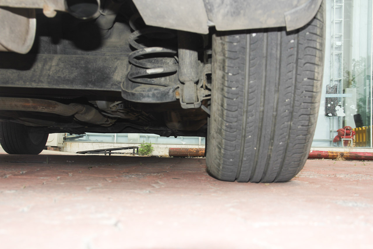 2015款骏派D60 1.8L自动尊贵型 白色