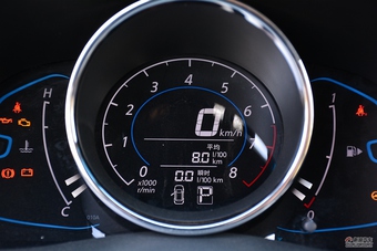 2017款启辰M50V 1.6L自动XV尊享版