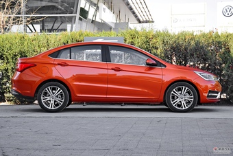 2017款艾瑞泽5 1.5L自动尊贵版