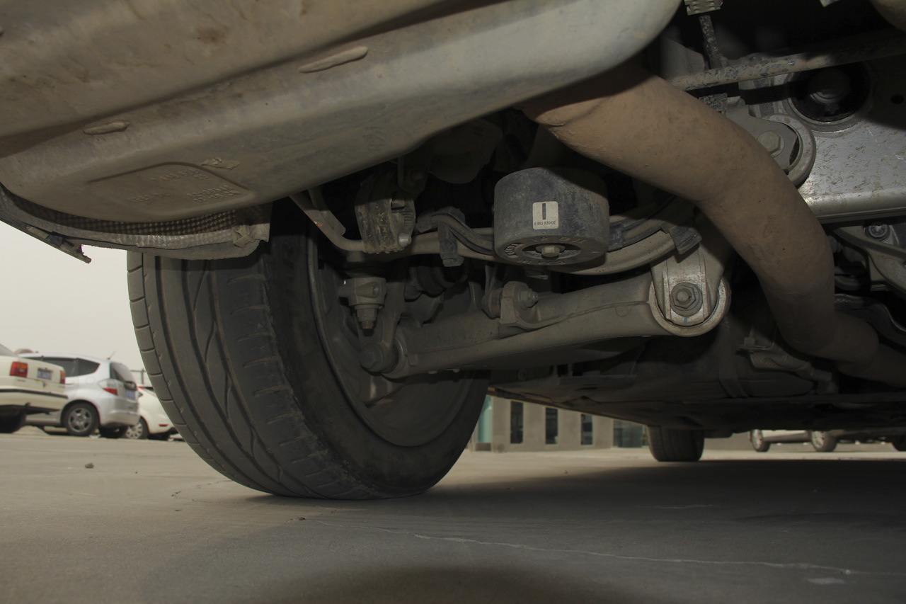 2017款宝马5系525Li 2.0T自动豪华设计套装 