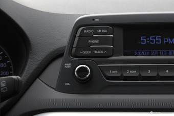 2018款逸行1.6L自动逸心版