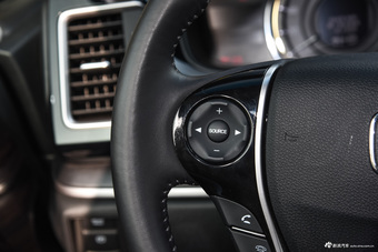 2016款艾力绅2.4L自动至尊版