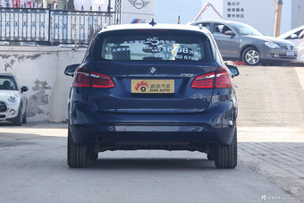 2016款宝马2系旅行车218i 1.5T自动运动设计套装 