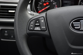 2019款奔腾B50 1.6L手动精英型