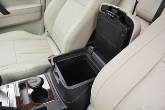 2016款帕杰罗V97 3.8L V6 GLS中东版