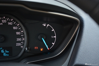 2017款福睿斯改款1.5L手动舒适型