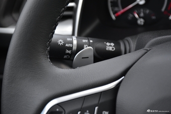 2018款哈弗H6 换代2.0T自动豪华型蓝标