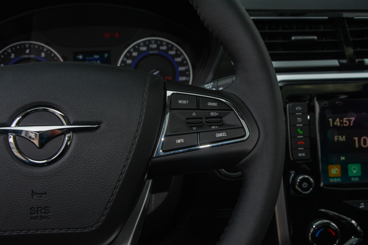 2018款海马S5青春版 1.6L自动旗舰型