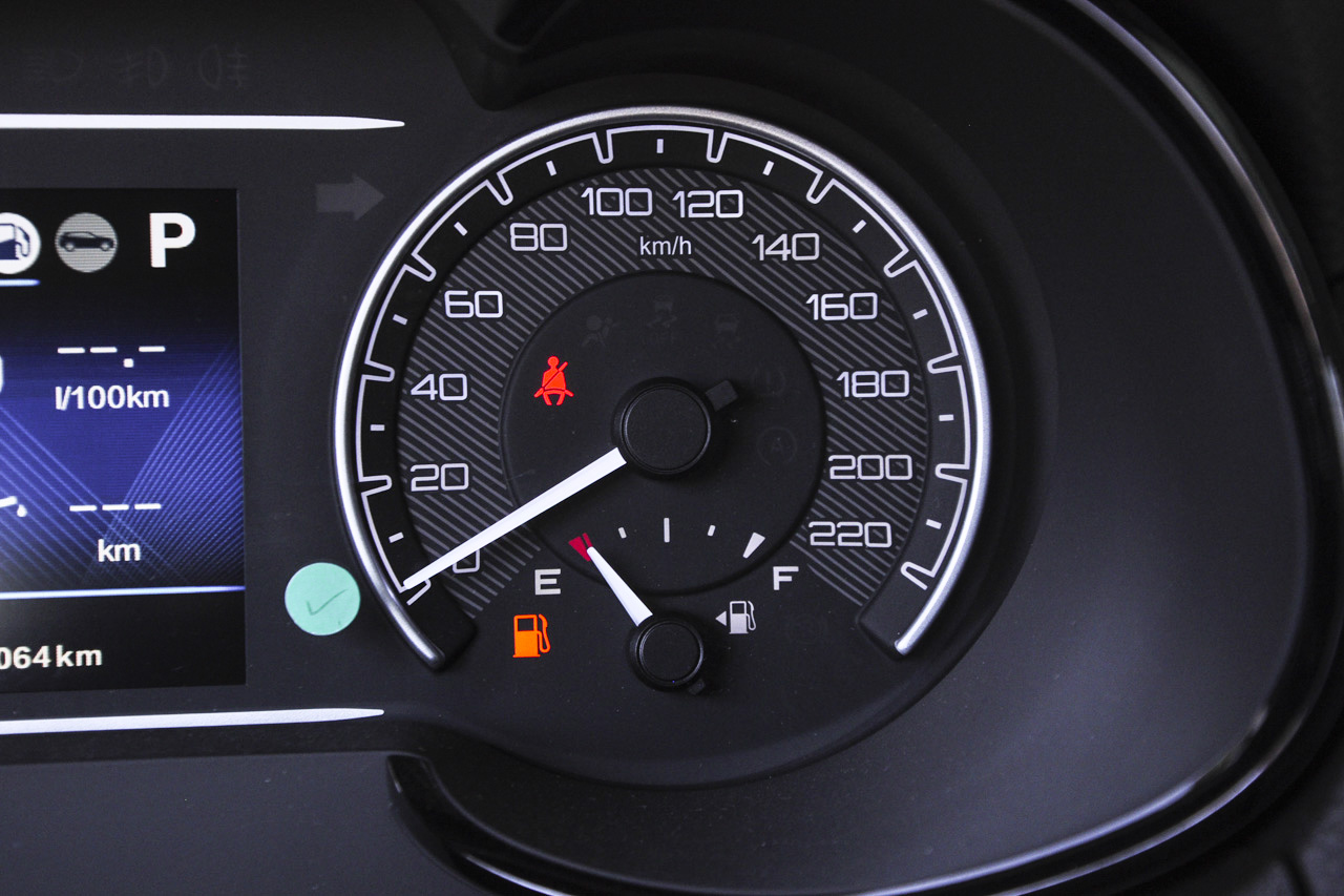 2016款东风风神AX7 2.3L自动智尊型